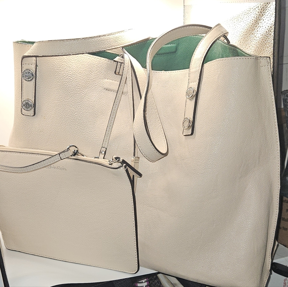 Calvin Klein Big Beige Tote Bag Magnetic Closure With Inside Clutch Purse 14x20
